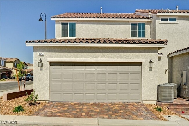 2734 Luzzi Walk in Henderson, NV - Building Photo - Building Photo