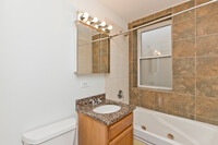 4020 N Albany Ave, Unit 2B in Chicago, IL - Building Photo - Building Photo