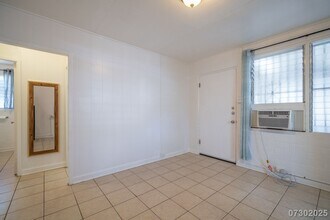 763 Paani St in Honolulu, HI - Building Photo - Building Photo