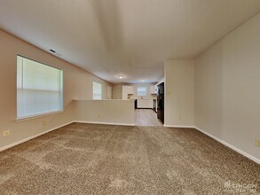 6346 Cradle River Dr in Indianapolis, IN - Foto de edificio - Building Photo