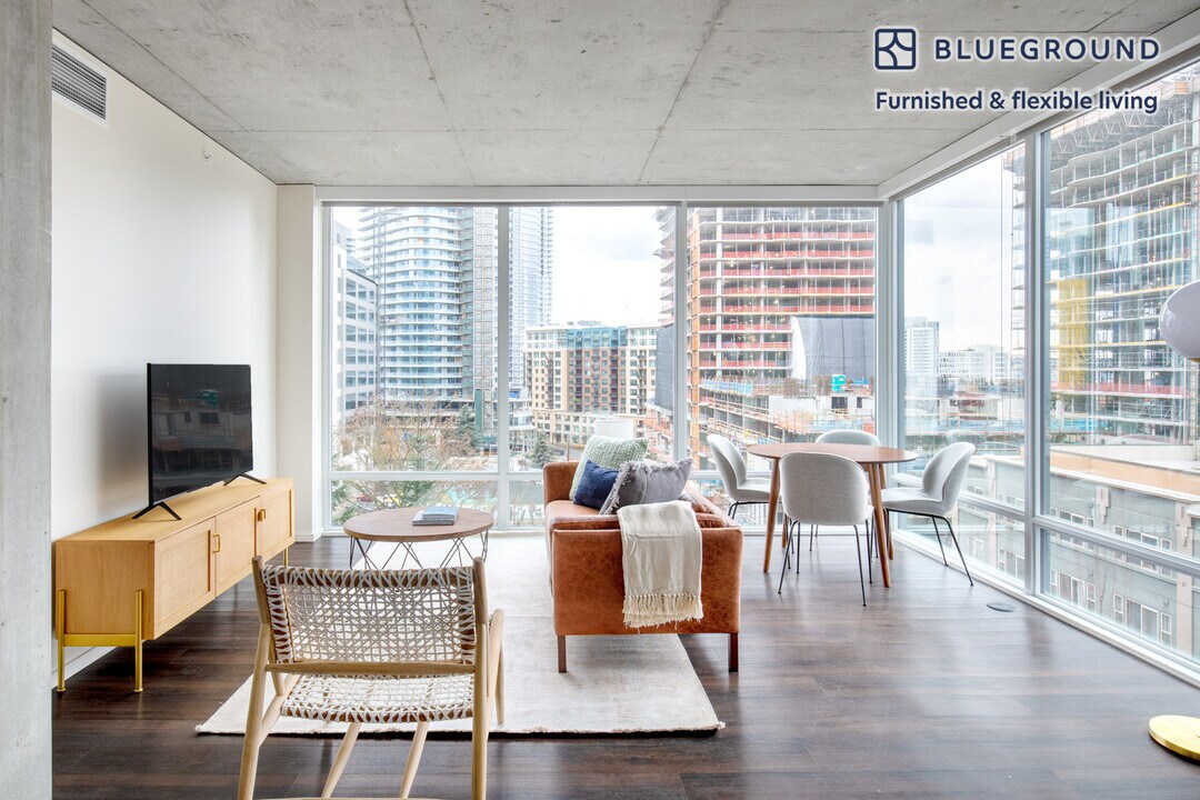 1823 Minor Ave-Unit -FL8-ID91 in Seattle, WA - Foto de edificio