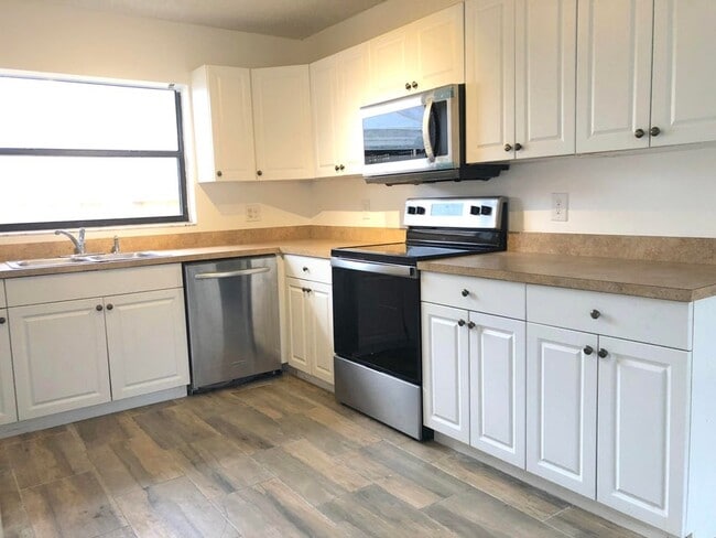property at 43 SW 8th Ave