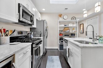 712 Shepherd Rd NW in Washington, DC - Building Photo - Building Photo