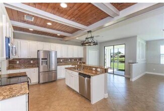 6914 Quiet Creek Dr in Bradenton, FL - Building Photo - Building Photo