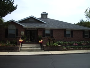 1543 Raymond Dr in Naperville, IL - Building Photo - Building Photo