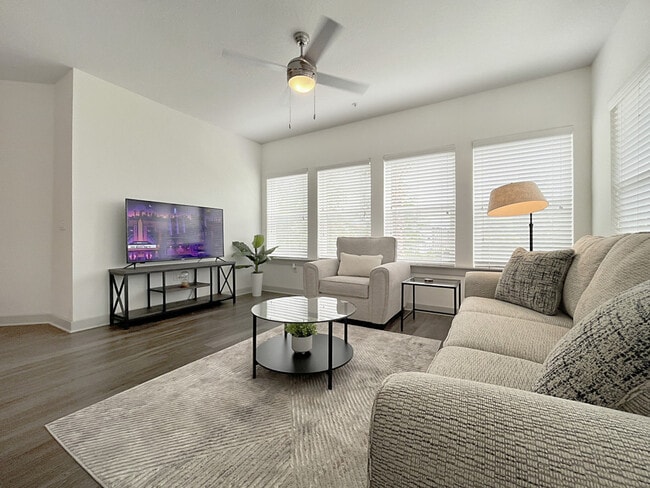 2615 N Grady Ave in Tampa, FL - Building Photo - Building Photo