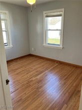 196 Wolf Ave in Wadsworth, OH - Building Photo - Building Photo