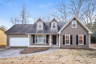 756 Pennybrook Ln in Stone Mountain, GA - Building Photo