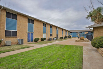 The Dalton in Mineral Wells, TX - Building Photo - Building Photo