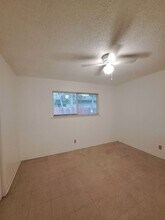 4864 E University Ave in Fresno, CA - Building Photo - Building Photo