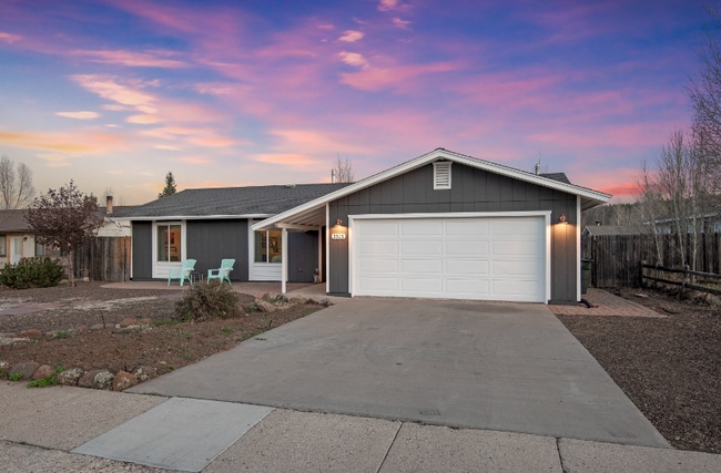 3515 W Lois Ln in Flagstaff, AZ - Building Photo - Building Photo