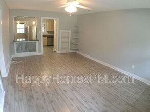 2066 St Lukes Dr in Charleston, SC - Building Photo - Building Photo