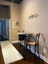 119 E Columbia St, Unit C in Farmington, MO - Building Photo - Building Photo