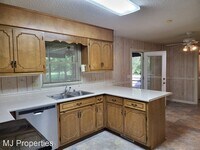 114 Stetson Dr photo'