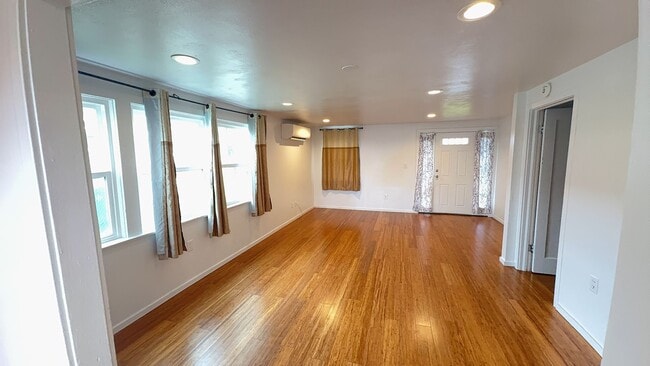 214 Haven St in Medford, OR - Building Photo - Building Photo