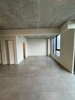 267 NW 31st St, Unit S3 in Miami, FL - Building Photo