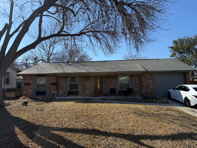 12021 Forest Nook Ct