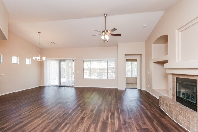2540 W Silver Streak Way in San Tan Valley, AZ - Building Photo - Building Photo