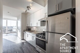 2340 N California Ave in Chicago, IL - Building Photo