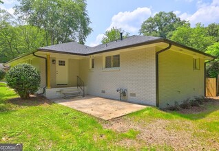215 Hubbard St in Monroe, GA - Building Photo - Building Photo
