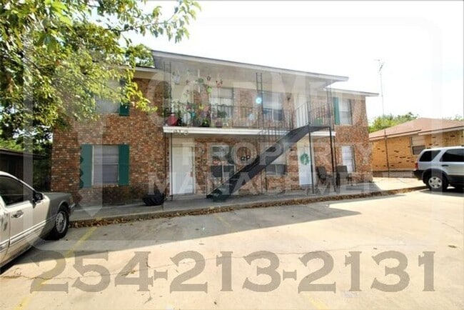 property at 810 Pecan Cir