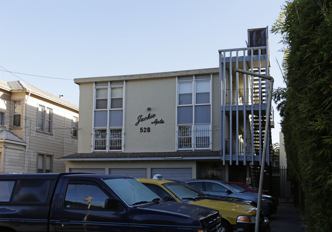 Jackie Apartments in Oakland, CA - Building Photo - Building Photo