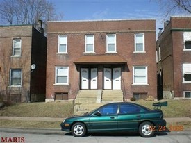 3425 Juniata St Apartamentos