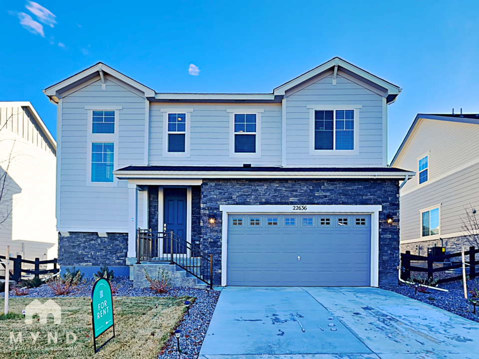 22636 E Rocky Top Pl in Aurora, CO - Building Photo