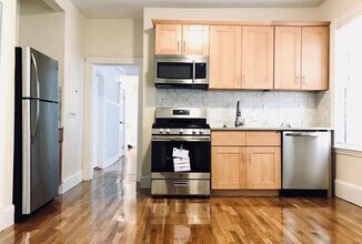 114 Thornton St, Unit 3 in Boston, MA - Building Photo - Building Photo