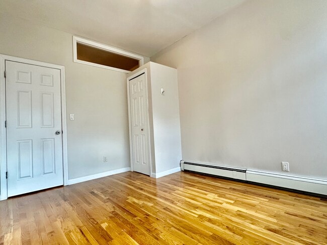 386 Manhattan Ave in New York, NY - Building Photo - Building Photo