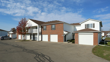 The Residences at Town Center in Columbus, OH - Building Photo - Building Photo