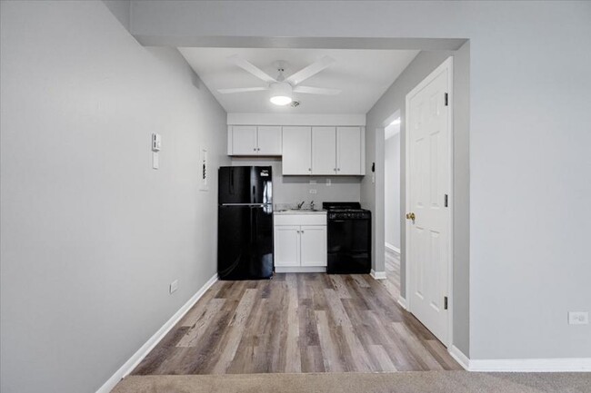6244 W 64th Pl in Chicago, IL - Building Photo - Building Photo