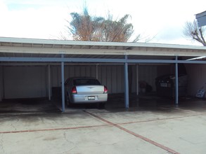 Calaveras FourPlex in Rancho Cucamonga, CA - Building Photo - Building Photo