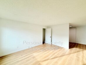 7422 NE Hazel Dell Ave in Vancouver, WA - Building Photo - Building Photo