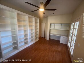 1624 Windsford Cir in Las Vegas, NV - Building Photo - Building Photo