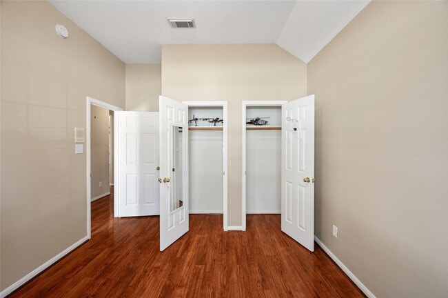 property at 11402 Bucks Bridge Ln