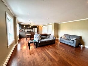 100 Elizabeth Ave in St John's, NL - Building Photo - Building Photo