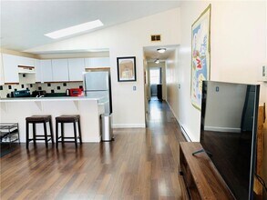 35 Ashumet Rd in Mashpee, MA - Building Photo - Building Photo