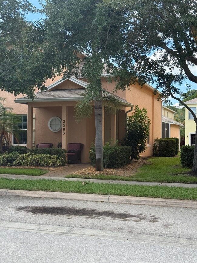 property at 2503 SE Ruskin Dr