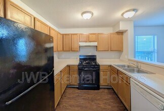 75 Fifth St in Atlantic Beach, FL - Building Photo - Building Photo