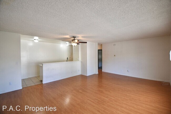 4414 Woodman Ave in Los Angeles, CA - Building Photo - Building Photo