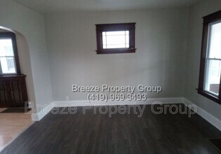 733 E Oakland St in Toledo, OH - Building Photo - Building Photo