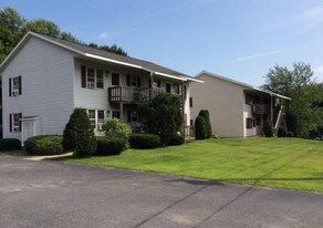 30 Rogers St, Unit 4 in Glens Falls, NY - Building Photo