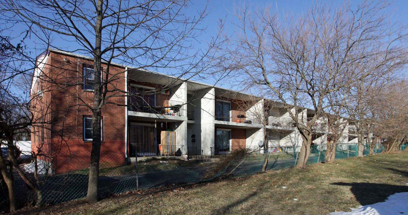 Morris Gardens in Long Branch, NJ - Foto de edificio