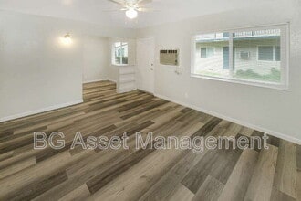 1932 Ethan Wy in Sacramento, CA - Building Photo - Building Photo