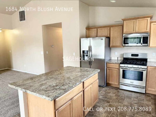 1684 N Blush Ave in Kuna, ID - Building Photo - Building Photo