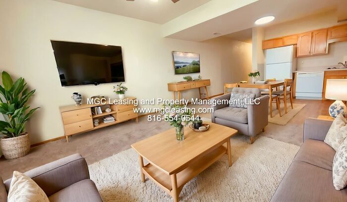 3112 S Cedar Crest Ct in Independence, MO - Building Photo