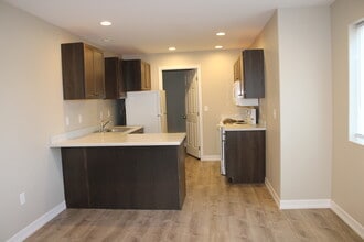 213 N Delaware Ave, Unit A in Wenatchee, WA - Building Photo - Building Photo