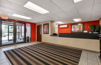 Furnished Studio-Chicago - Burr Ridge in Burr Ridge, IL - Foto de edificio - Building Photo