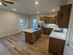 137 S Bluff Ave in Tahlequah, OK - Building Photo - Building Photo